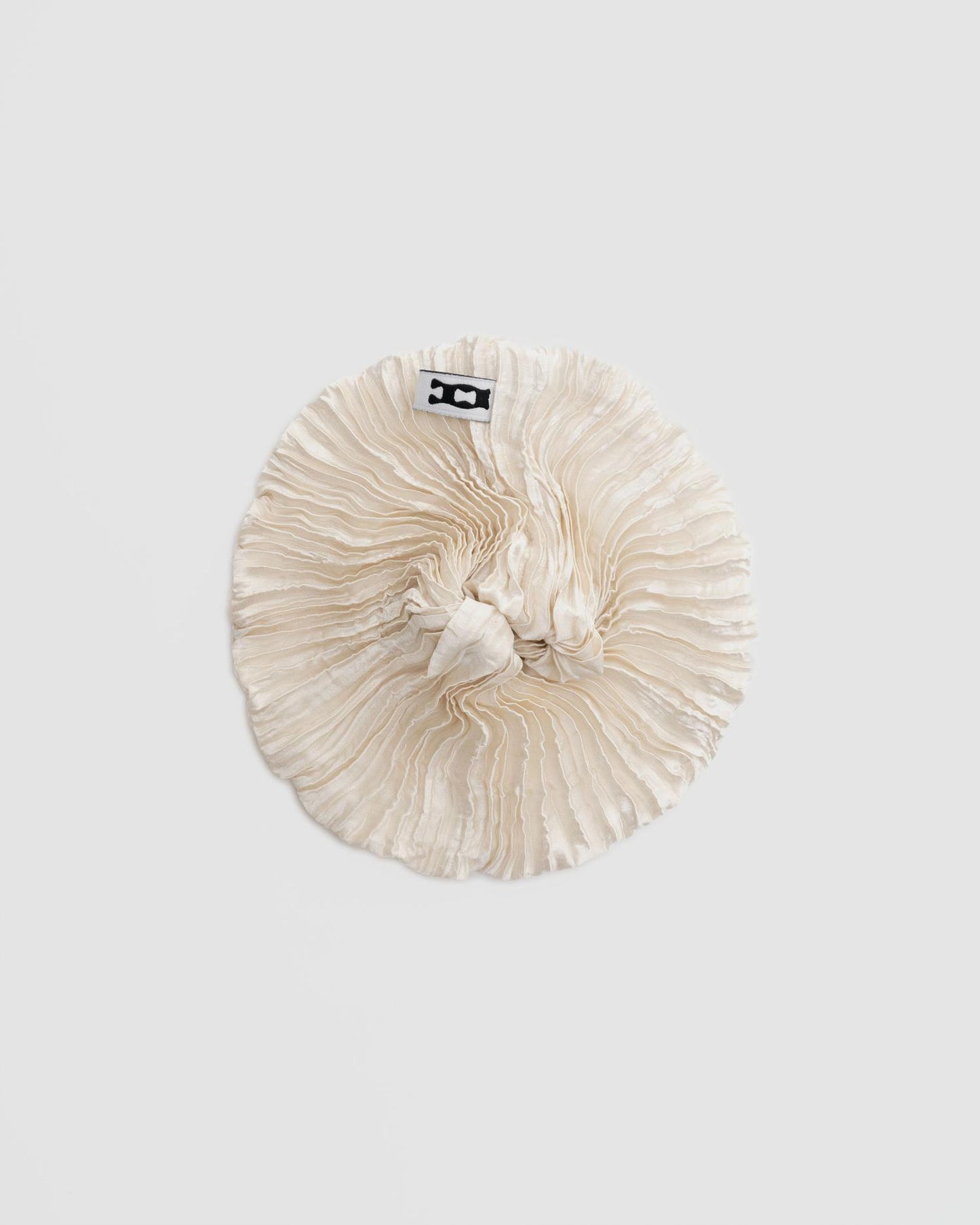 PLISSÉ SATIN SILK SCRUNCHIE