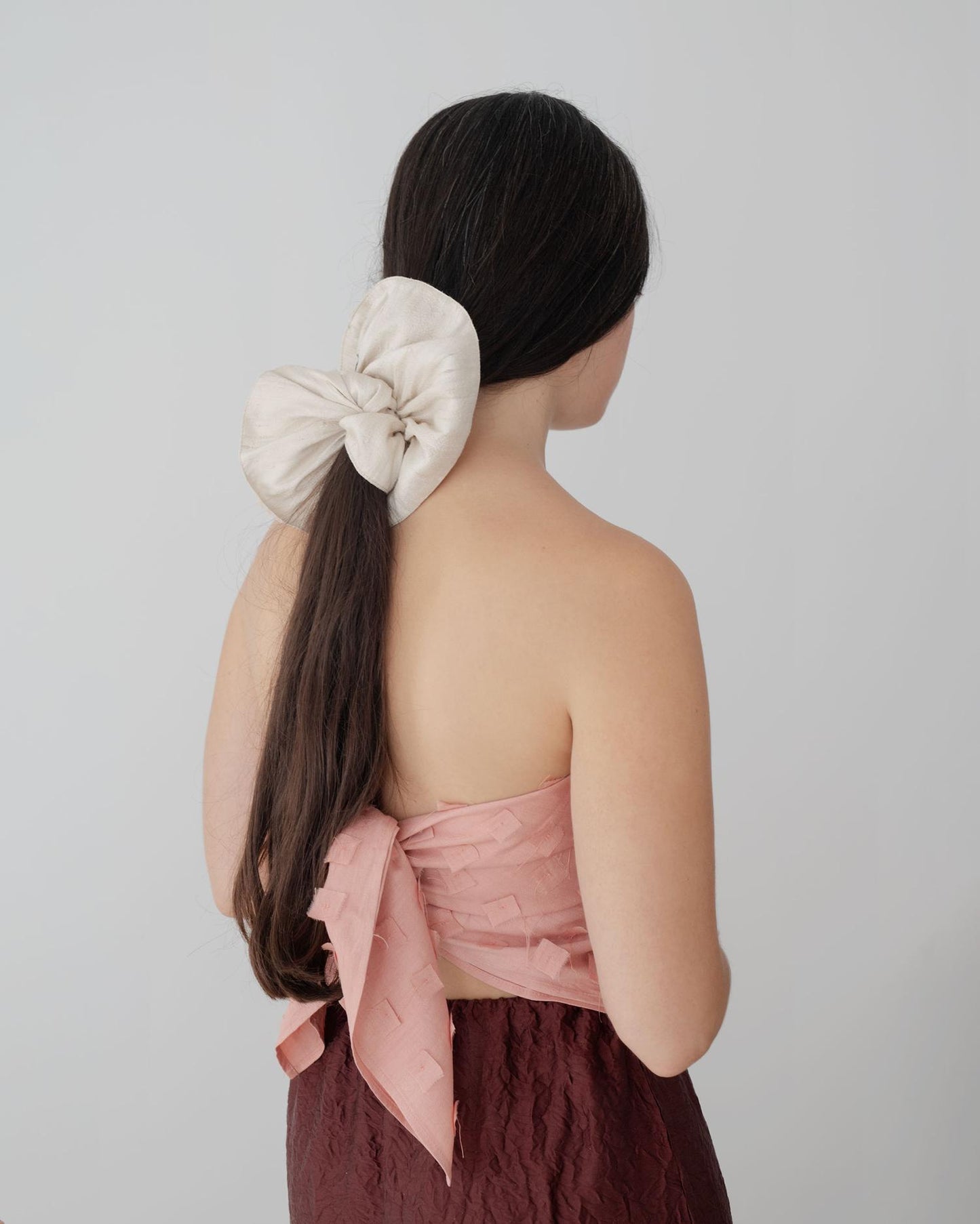 RAW SILK SCRUNCHIE
