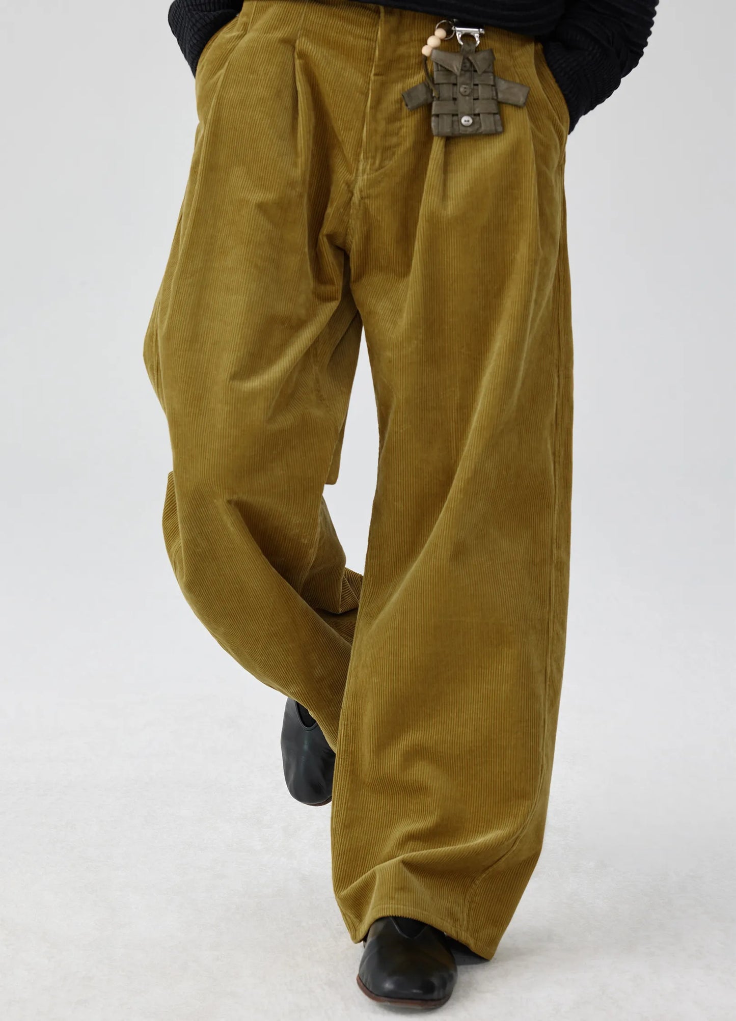 WIDE CORDUROY TROUSERS